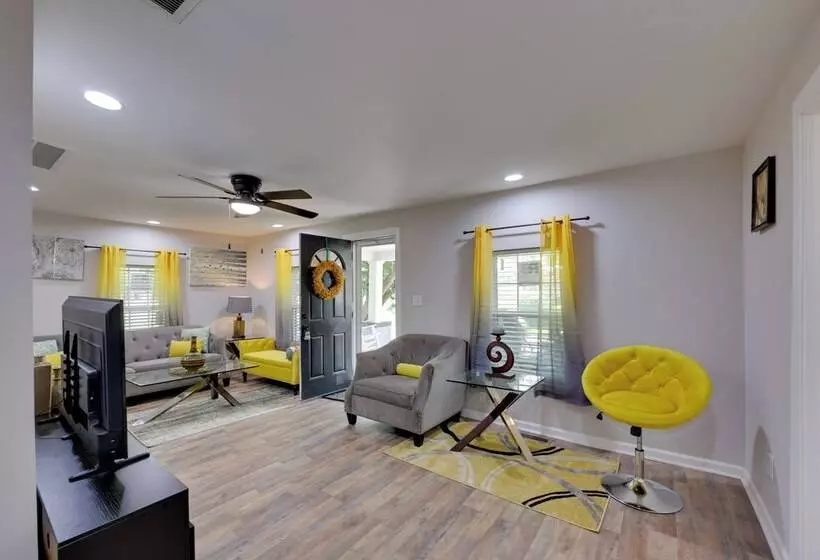 Walkable Greenville Home Near Dtwn