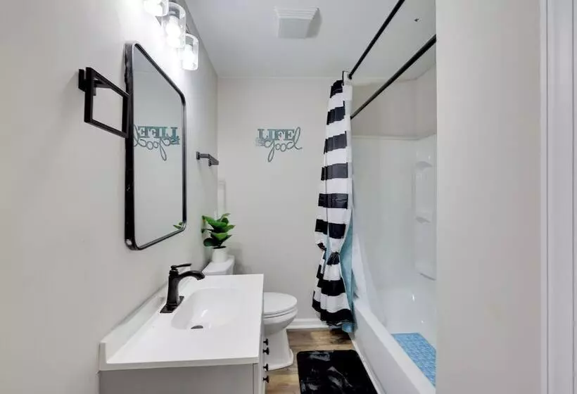 Walkable Greenville Home Near Dtwn