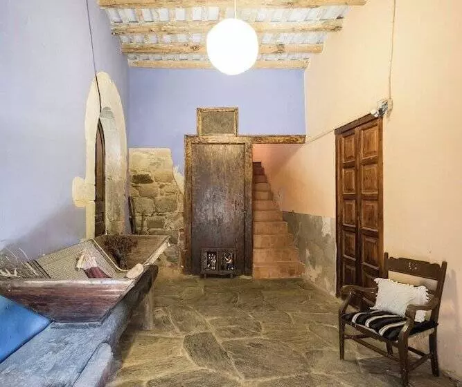 Retkeilymaja Santuari Del Coll