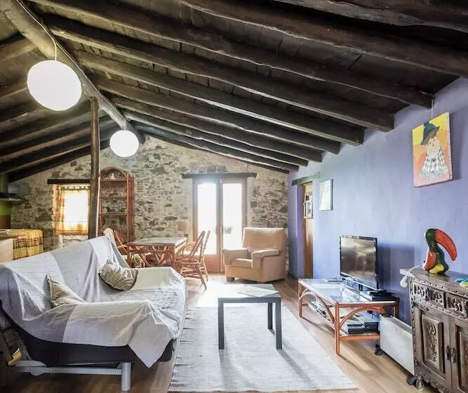 Retkeilymaja Santuari Del Coll