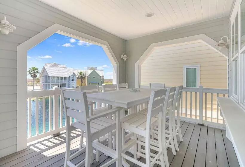 Beached Inn 236 Be