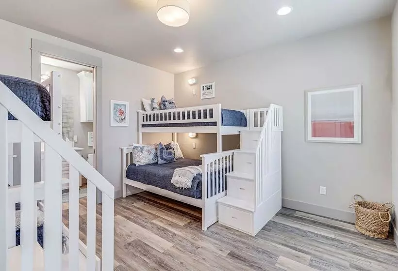 Beached Inn 236 Be
