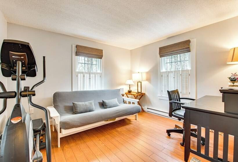 Beautiful Mousam River Retreat: Hot Tub & Kayaks!