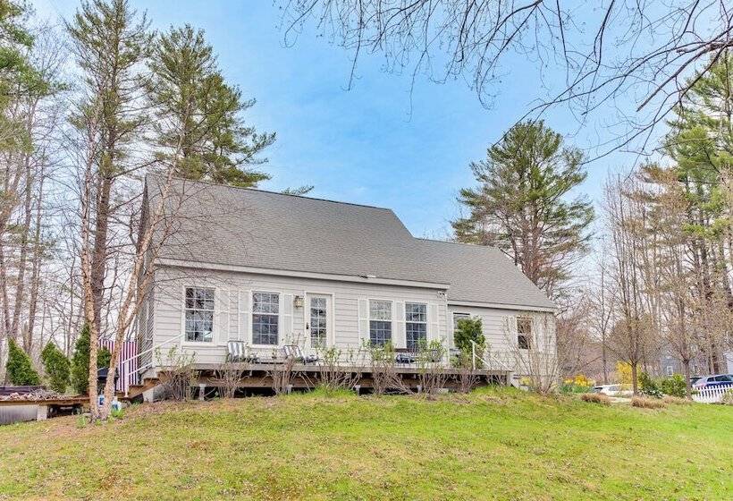 Beautiful Mousam River Retreat: Hot Tub & Kayaks!