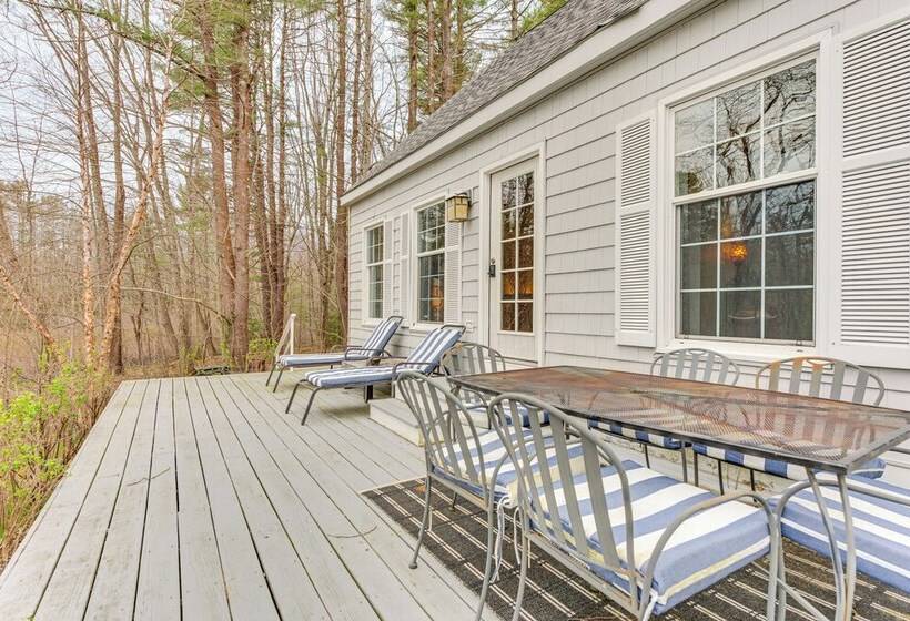 Beautiful Mousam River Retreat: Hot Tub & Kayaks!