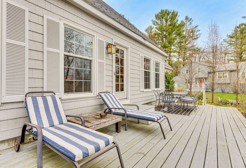 Beautiful Mousam River Retreat: Hot Tub & Kayaks!