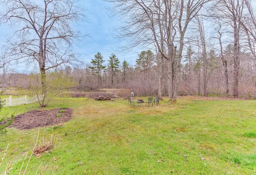 Beautiful Mousam River Retreat: Hot Tub & Kayaks!