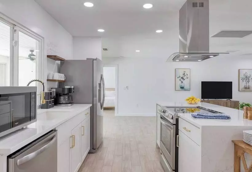 Casa Bonita By Avantstay Large Backyard, Patio, Pool + Hot Tub