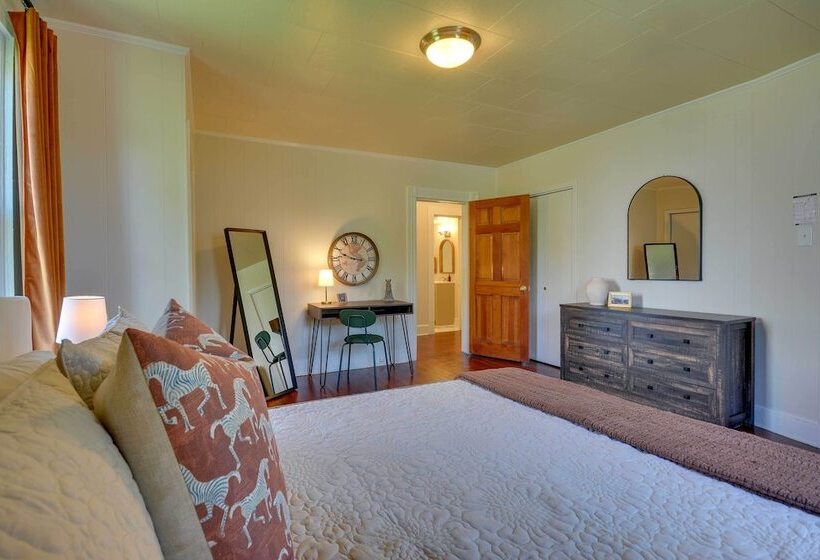 Charming Danville Home: 1/2 Mi To Caesars Virginia