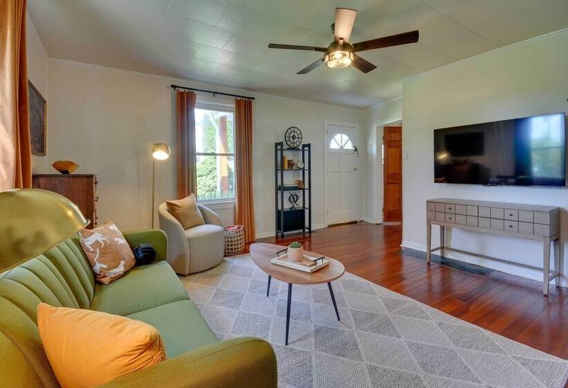 Charming Danville Home: 1/2 Mi To Caesars Virginia