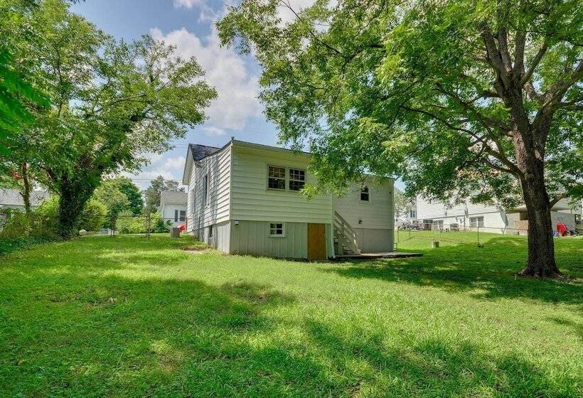 Charming Danville Home: 1/2 Mi To Caesars Virginia