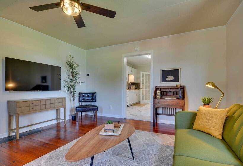 Charming Danville Home: 1/2 Mi To Caesars Virginia