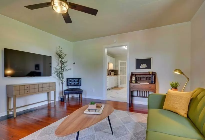 Charming Danville Home: 1/2 Mi To Caesars Virginia