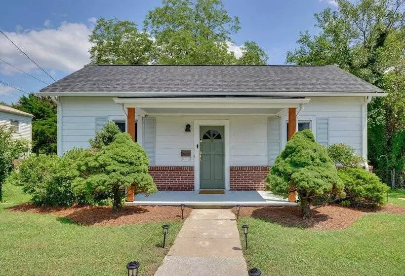 Charming Danville Home: 1/2 Mi To Caesars Virginia