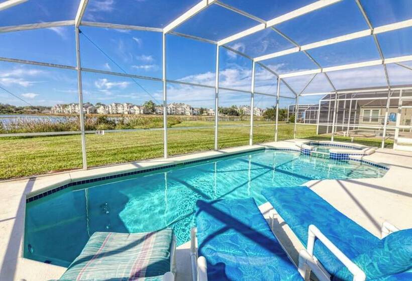 Clifford S Pinewood Estates Vacation Home