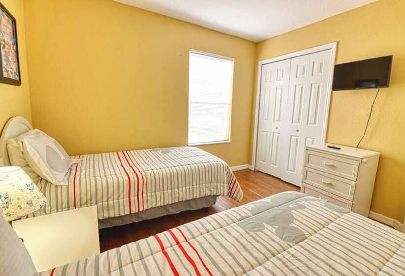 Clifford S Pinewood Estates Vacation Home