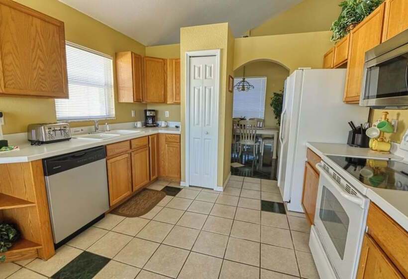 Clifford S Pinewood Estates Vacation Home