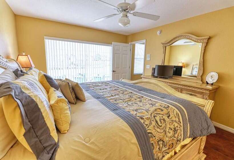 Clifford S Pinewood Estates Vacation Home