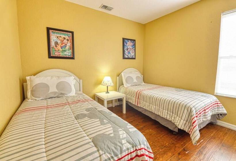 Clifford S Pinewood Estates Vacation Home