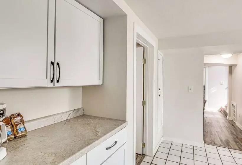 Cozy Sturgis Retreat   Walk To Main St & Saloons!