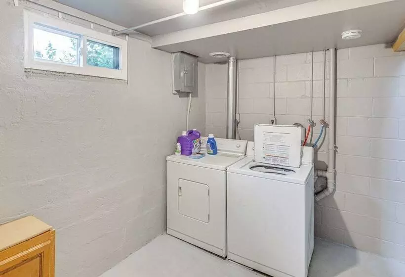 Cozy Sturgis Retreat   Walk To Main St & Saloons!