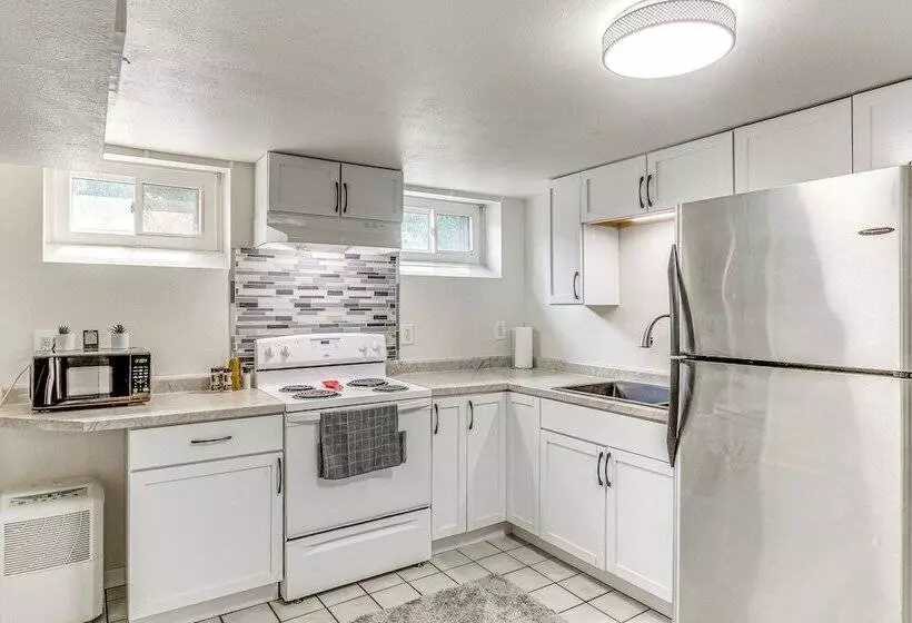 Cozy Sturgis Retreat   Walk To Main St & Saloons!