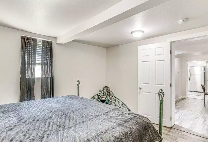 Cozy Sturgis Retreat   Walk To Main St & Saloons!