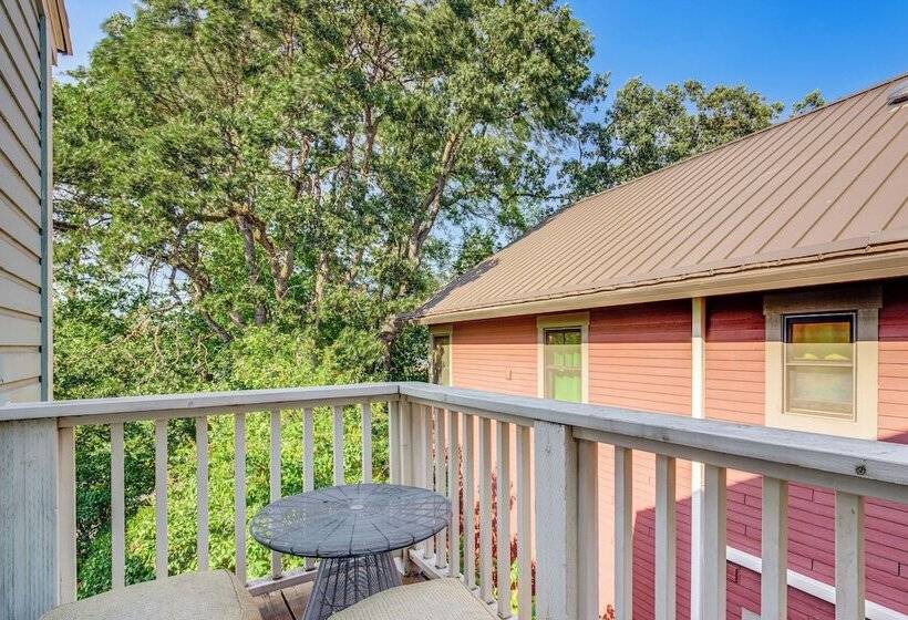 Dog Friendly  Columbia Cottage  In Hood River!