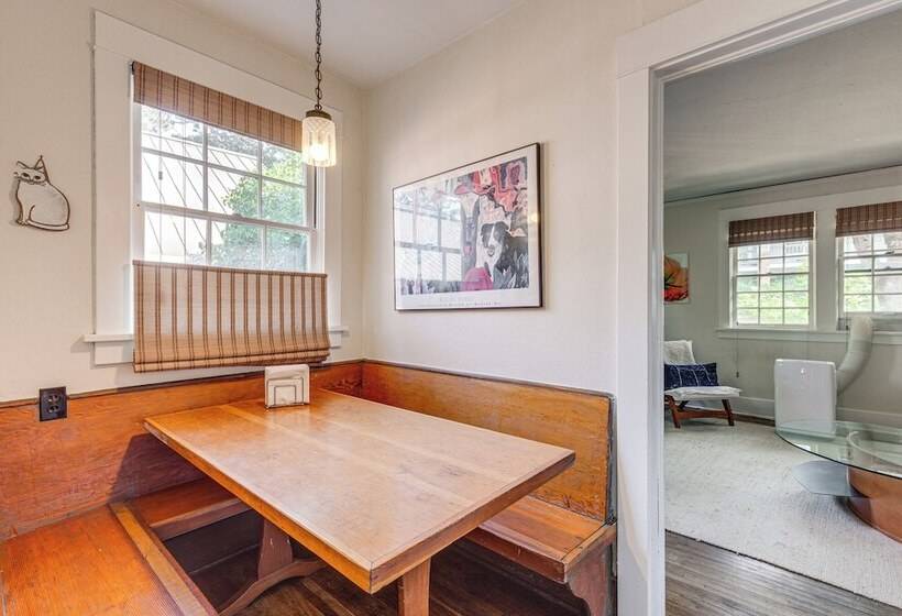 Dog Friendly  Columbia Cottage  In Hood River!