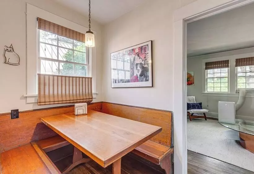 Dog Friendly  Columbia Cottage  In Hood River!