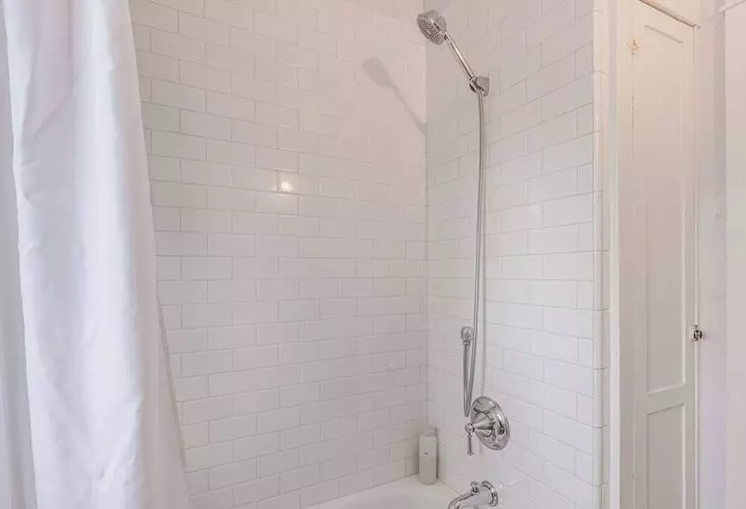 Dog Friendly  Columbia Cottage  In Hood River!