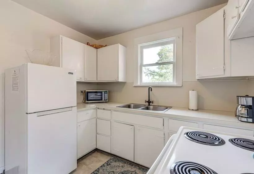 Dog Friendly  Columbia Cottage  In Hood River!