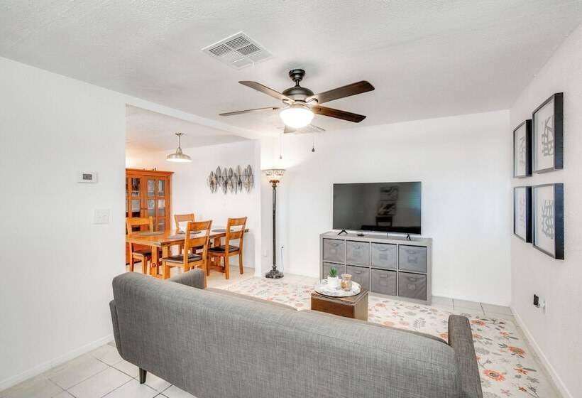 El Paso Home ~ 2 Mi To University Medical Center!