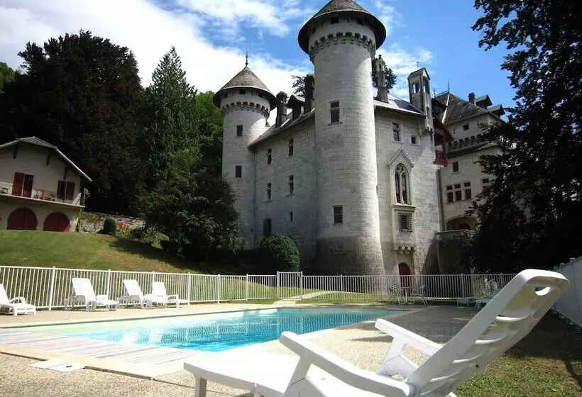 Hotelli Apartment In Serrieres En Chautagne With Pool