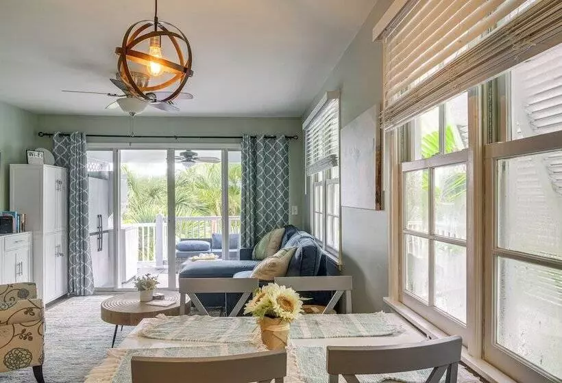 Key West Home On Golf Course W/ Patio & Grill!