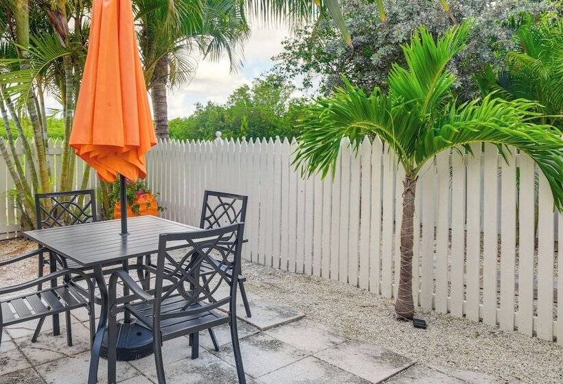 Key West Home On Golf Course W/ Patio & Grill!