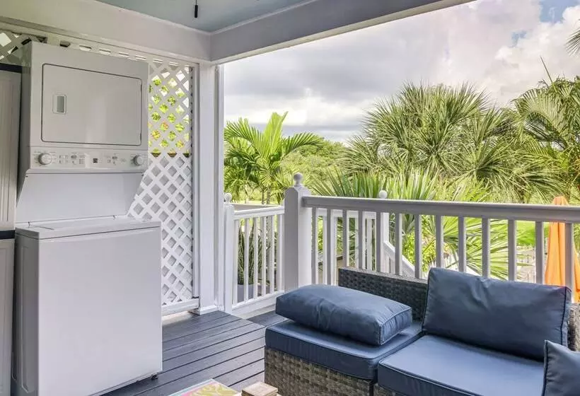 Key West Home On Golf Course W/ Patio & Grill!