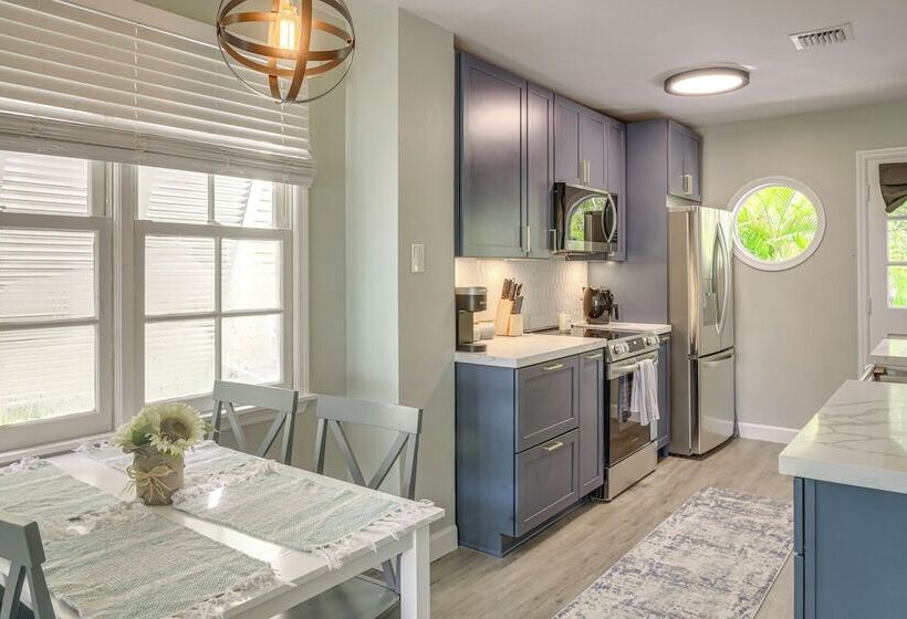 Key West Home On Golf Course W/ Patio & Grill!