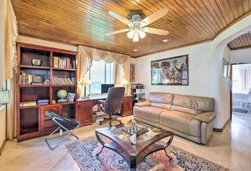 Oceanfront Majestic Beach House W/ Gym + Pool!