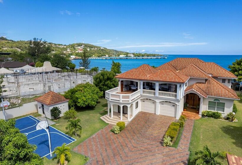 Oceanfront  Majestic Beach House  W/ Gym + Pool!