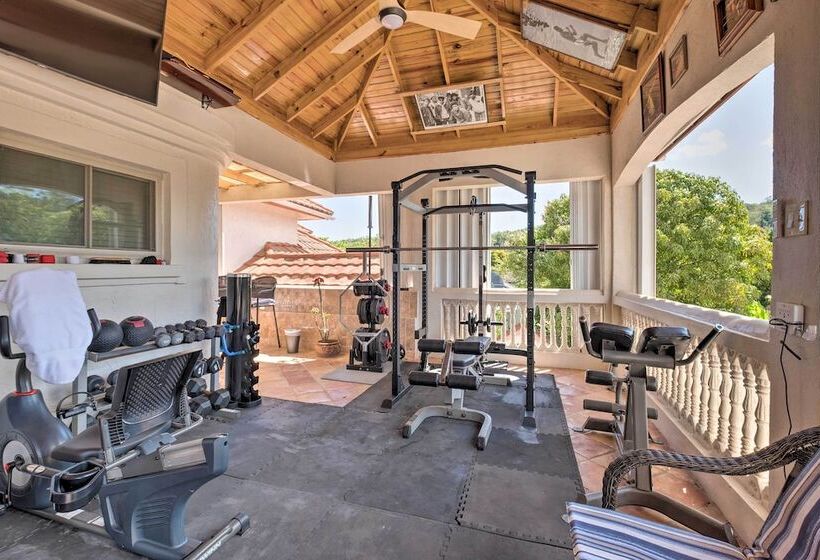 Oceanfront  Majestic Beach House  W/ Gym + Pool!