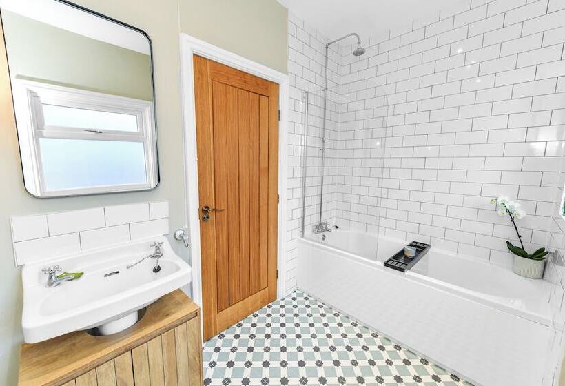 膳宿费 Haydn House