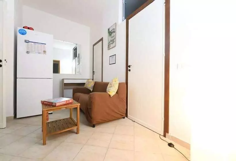 ペンション Room In Apartment   Terrasinipalermovacation For 2 Guests New