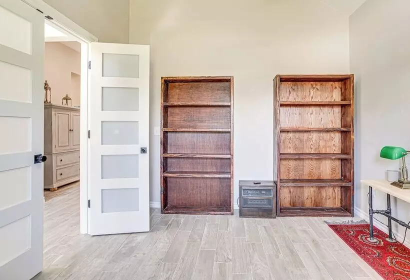 Pet Friendly Elgin Retreat W/ Patio, Grill & Yard!