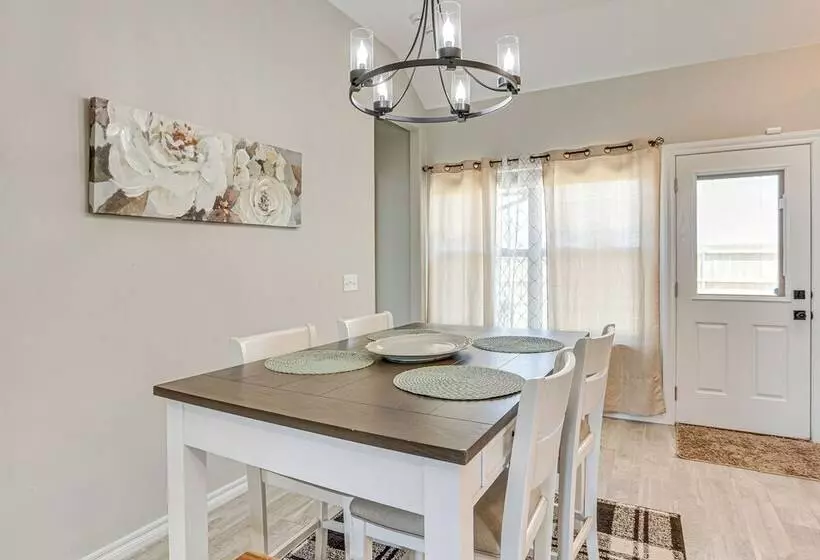 Pet Friendly Elgin Retreat W/ Patio, Grill & Yard!