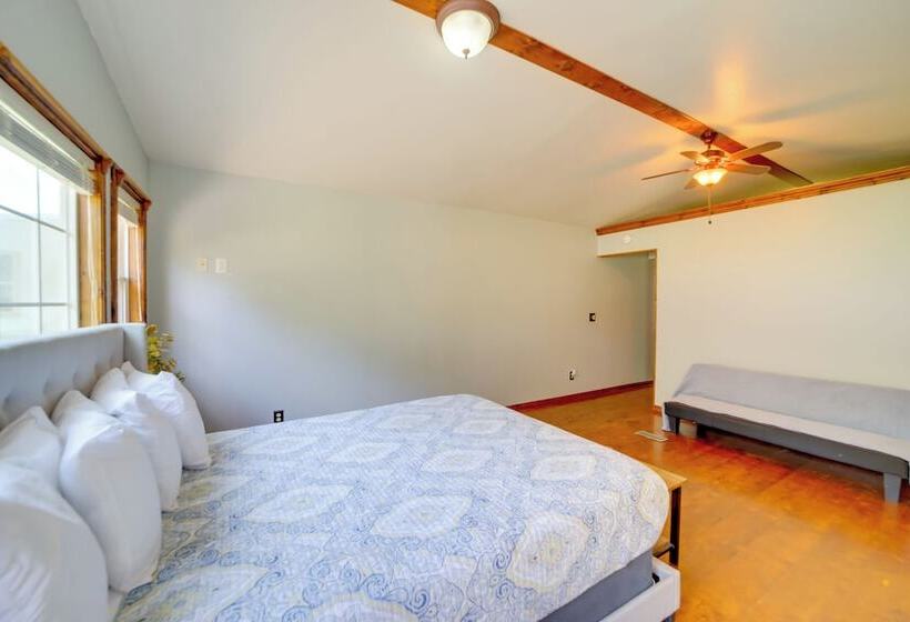 Pet Friendly Mcalester Home W/ Lake Eufaula Access