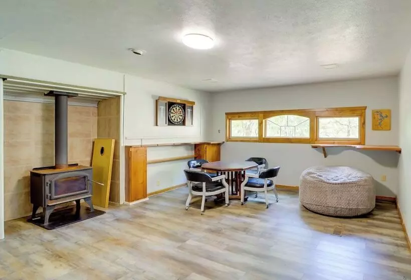 Pet Friendly Mcalester Home W/ Lake Eufaula Access