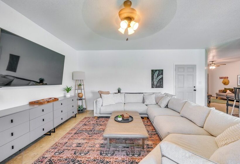 Pet Friendly Yuma Home W/ Private Yard & Pool!