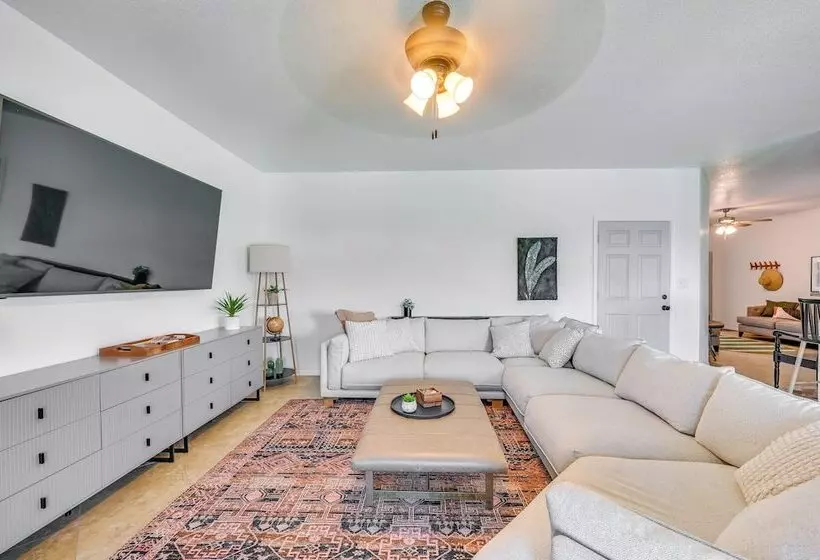 Pet Friendly Yuma Home W/ Private Yard & Pool!