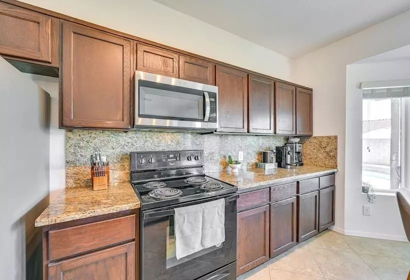 Pet Friendly Yuma Home W/ Private Yard & Pool!